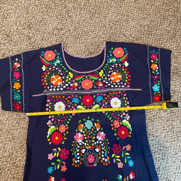 NWOT Size Large navy embroidered Mexican dress - Picture 3 of 9